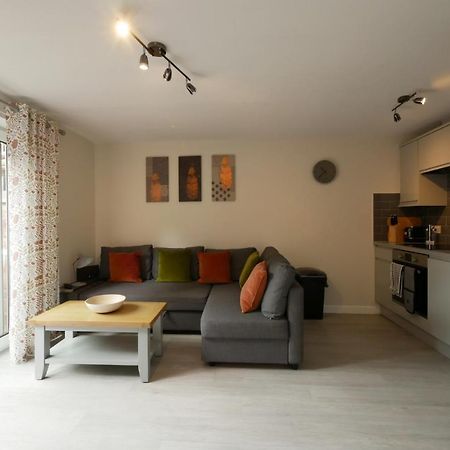 شقة Crewe Short Lets 8 Victoria Court, كرو المظهر الخارجي الصورة