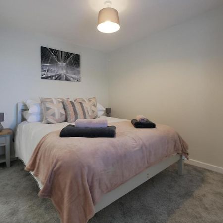شقة Crewe Short Lets 8 Victoria Court, كرو المظهر الخارجي الصورة