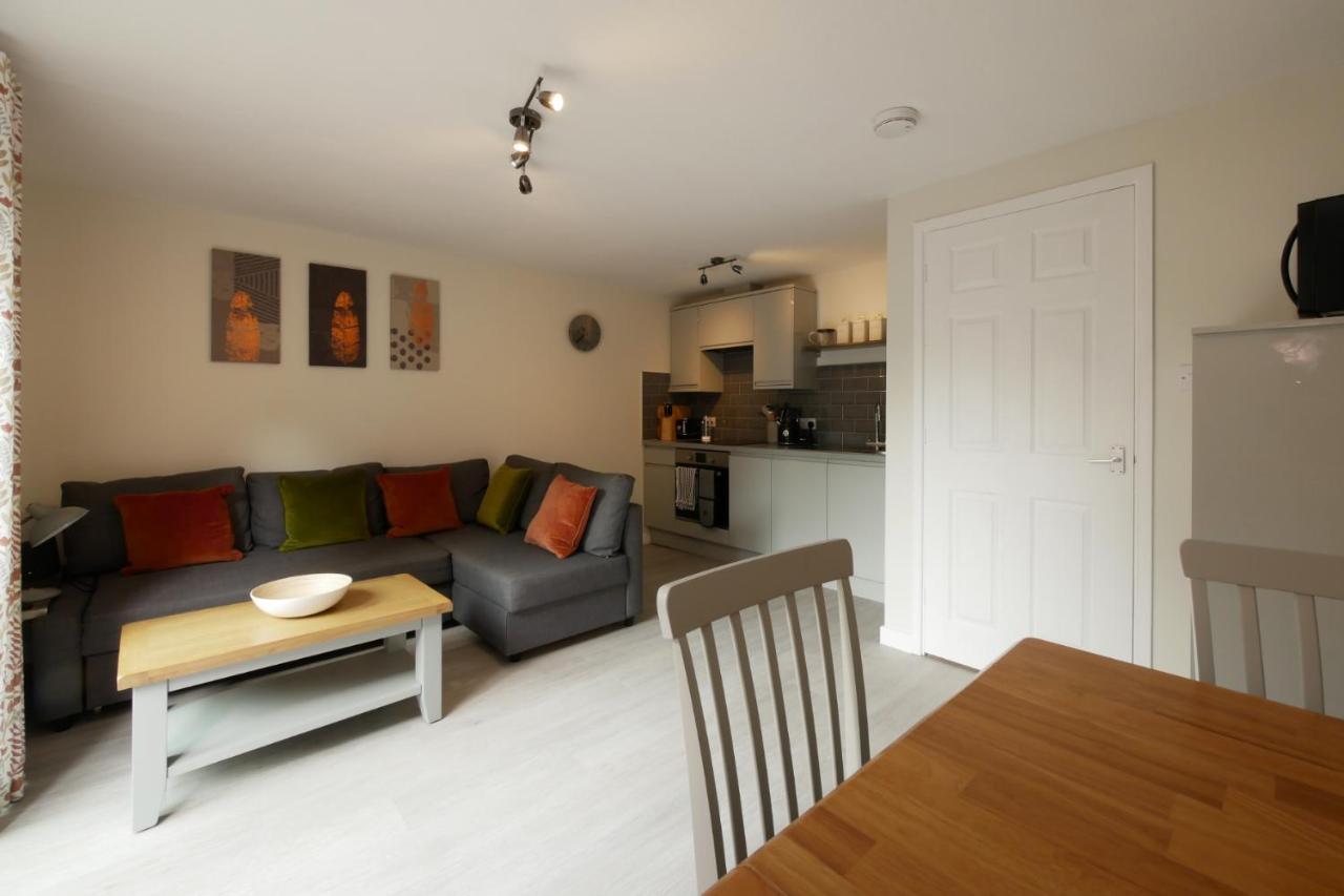 شقة Crewe Short Lets 8 Victoria Court, كرو المظهر الخارجي الصورة
