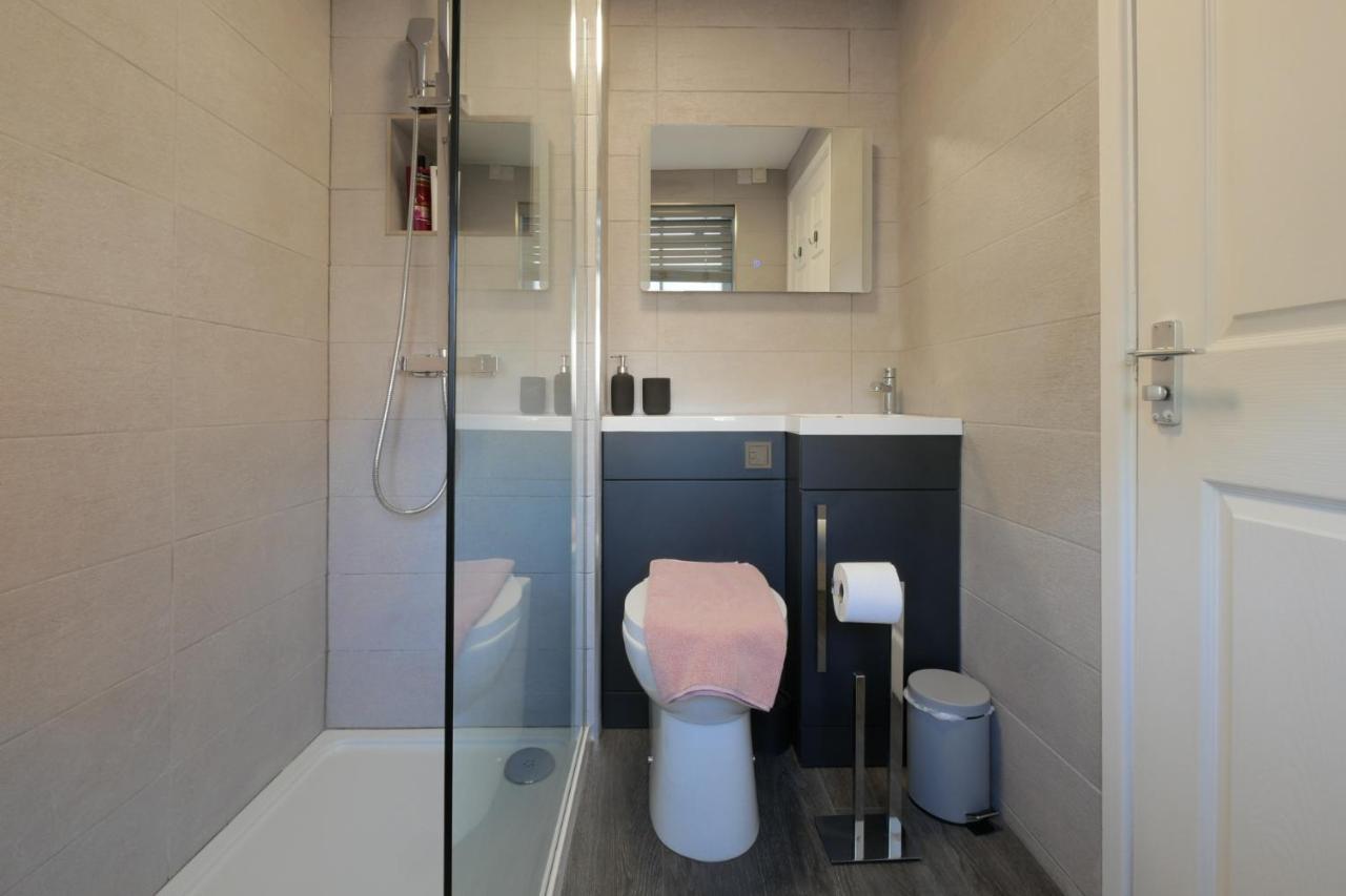 شقة Crewe Short Lets 8 Victoria Court, كرو المظهر الخارجي الصورة